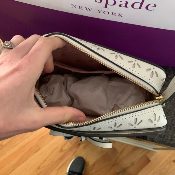NWT Kate Spade crossbody - Picture 4 of 6
